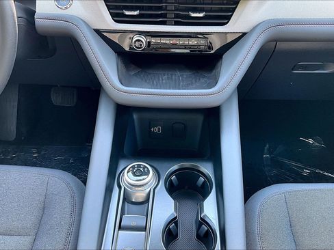 New 2026 Ford Explorer Active AWD/4WD image 21