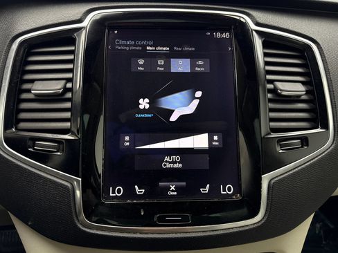 Used 2017 Volvo XC90 T6 Momentum w/ Vision Package AWD/4WD image 28
