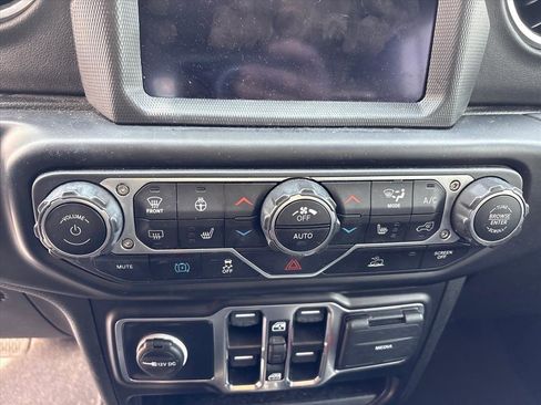 Used 2022 Jeep Wrangler Sahara w/ Cold Weather Group image 24