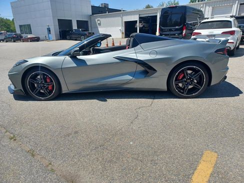 Used 2022 Chevrolet Corvette Stingray Premium Conv w/ Z51 Performance Package RWD image 12