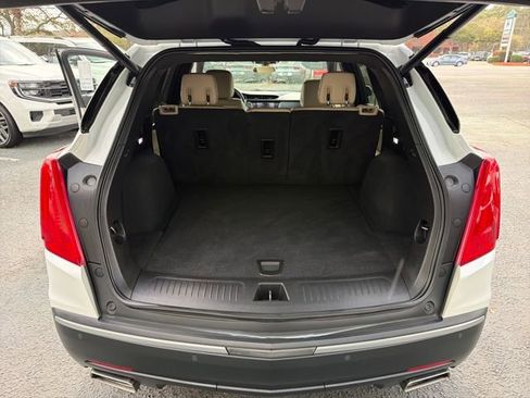 Used 2018 Cadillac XT5 FWD image 10