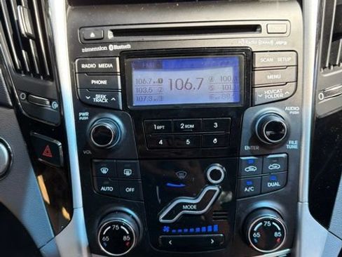 Used 2012 Hyundai Sonata Limited FWD image 13