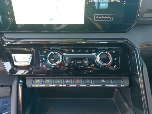 Used 2023 GMC Sierra 1500 AT4 w/ AT4 Premium Package image 24