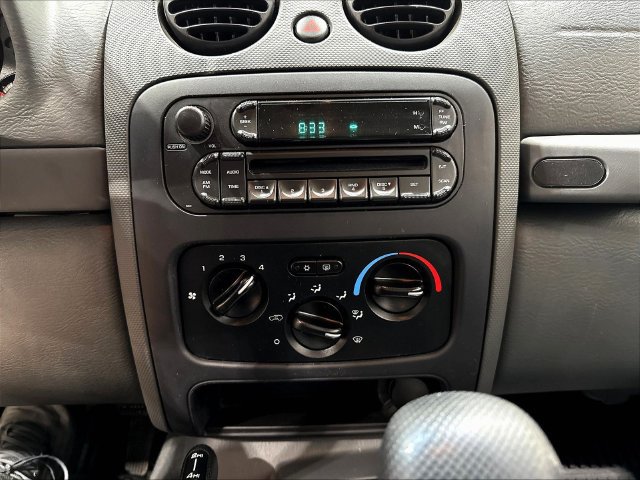 Used 2007 Jeep Liberty Sport AWD/4WD image 19