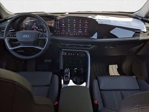 New 2025 Audi Q5 Premium Plus image 15