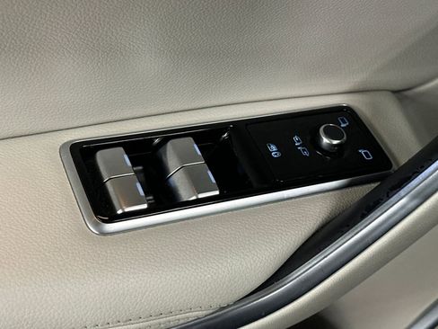 Used 2022 Jaguar F-PACE S image 15