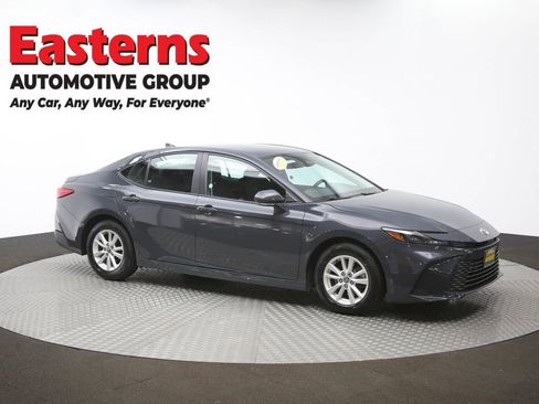 Used 2025 Toyota Camry LE FWD image 47