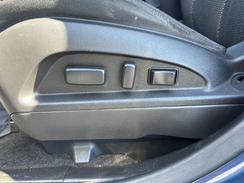 Used 2017 Chevrolet Equinox LT w/ Convenience Package FWD image 17
