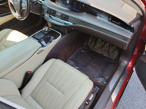 Used 2018 Lexus LS 500 500 Base w/ Luxury Package image 19