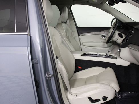 Certified 2023 Volvo XC90 B6 Ultimate image 29
