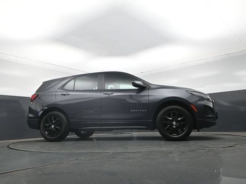 Used 2022 Chevrolet Equinox LS AWD/4WD image 29