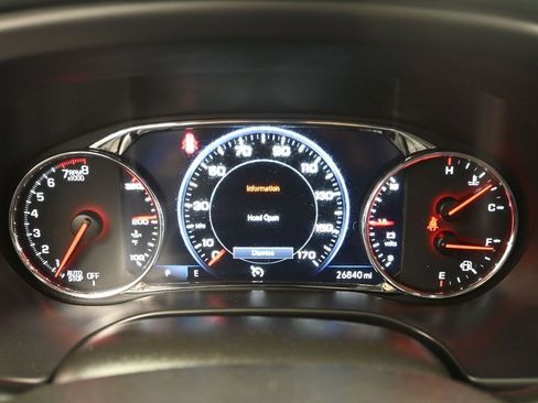 Used 2023 GMC Acadia AT4 w/ Technology Package image 13