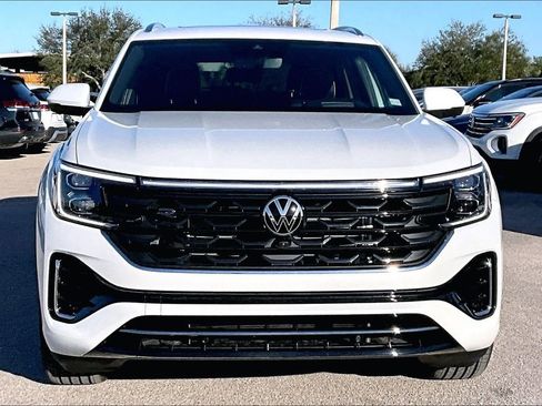 New 2026 Volkswagen Atlas Cross Sport SEL Premium R-Line AWD/4WD image 10