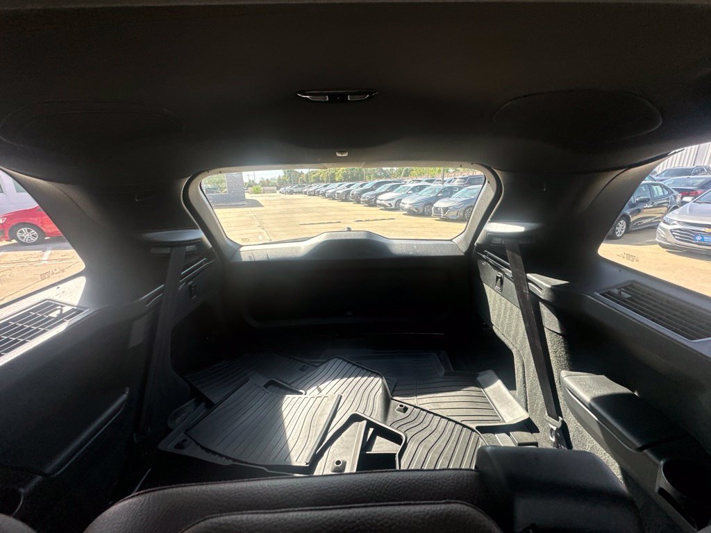 Used 2023 Volvo XC90 B6 Plus w/ Protection Package AWD/4WD image 14