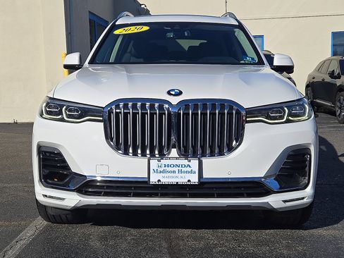 Used 2020 BMW X7 xDrive40i w/ Executive Package image 2