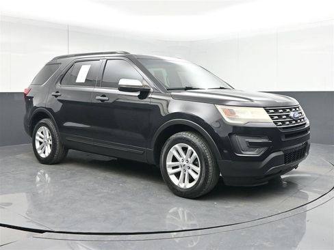 Used 2016 Ford Explorer 4WD image 3