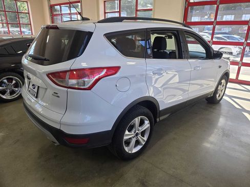 Used 2016 Ford Escape SE w/ Equipment Group 201A AWD/4WD image 6