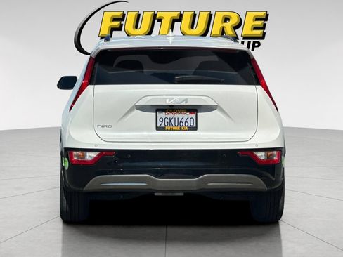 Certified 2023 Kia Niro Wind FWD image 5