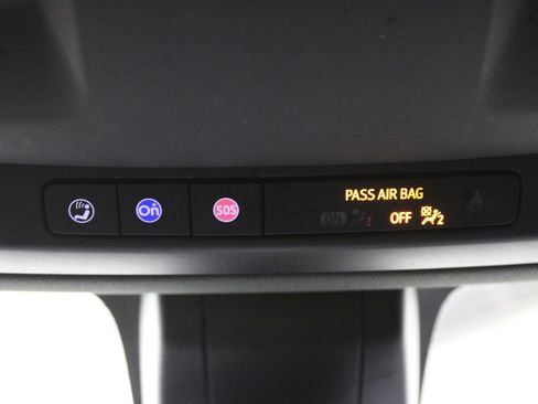 Used 2022 Chevrolet Suburban Premier image 24