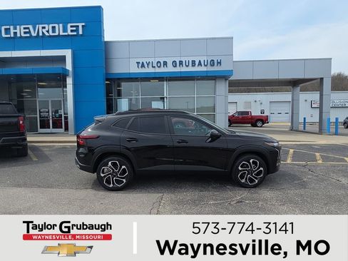 New 2026 Chevrolet Trax RS w/ Sunroof Package image 1