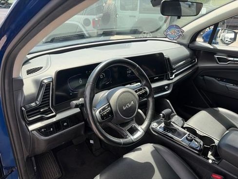 Used 2024 Kia Sportage EX FWD image 25
