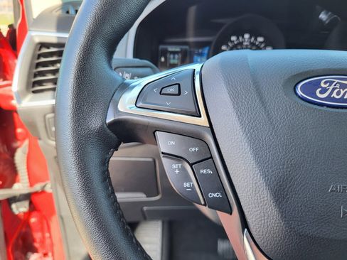 Used 2024 Ford Edge Titanium image 25