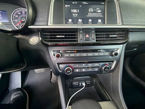 Used 2019 Kia Optima S w/ S Panoramic Sunroof Package FWD image 9