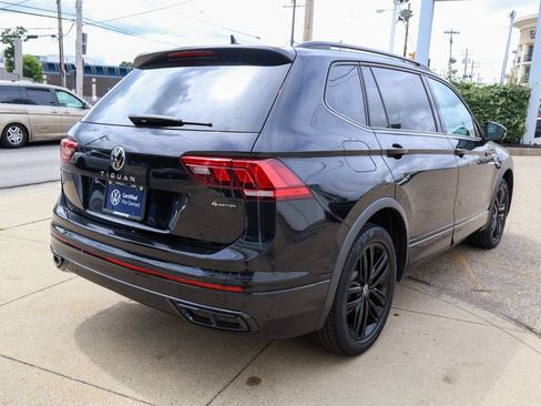 Used 2022 Volkswagen Tiguan SE R-Line AWD/4WD image 5