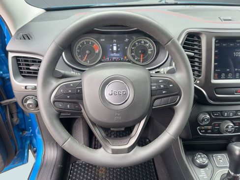 Used 2022 Jeep Cherokee Trailhawk w/ Trailer Tow Group image 17