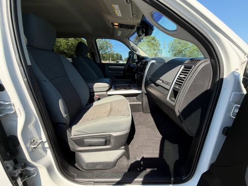 Used 2017 RAM 3500 Big Horn AWD/4WD image 22