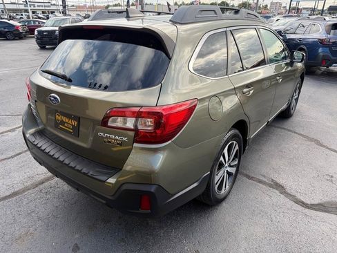 Used 2019 Subaru Outback 2.5i Limited AWD/4WD image 5