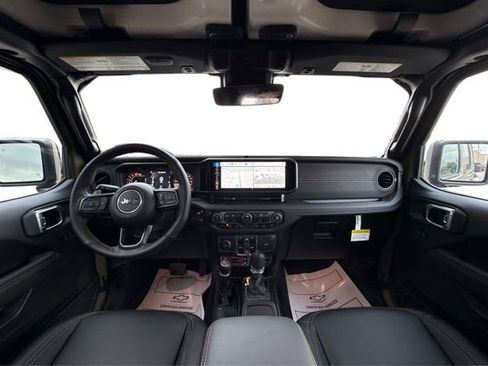 New 2025 Jeep Wrangler Unlimited Rubicon 392 image 23