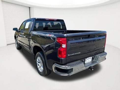 Used 2023 Chevrolet Silverado 1500 LT AWD/4WD image 7