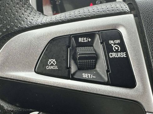 Used 2017 Chevrolet Equinox LT FWD image 29