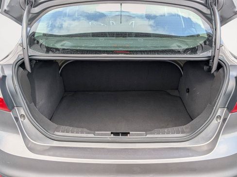 Used 2012 Ford Focus SE FWD image 28