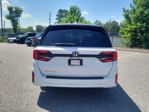 Certified 2025 Honda Odyssey EX-L image 5