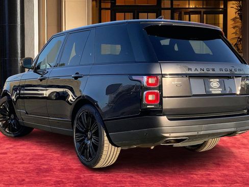 Used 2022 Land Rover Range Rover Westminster Edition image 11