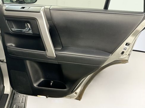 Used 2024 Toyota 4Runner SR5 Premium image 31