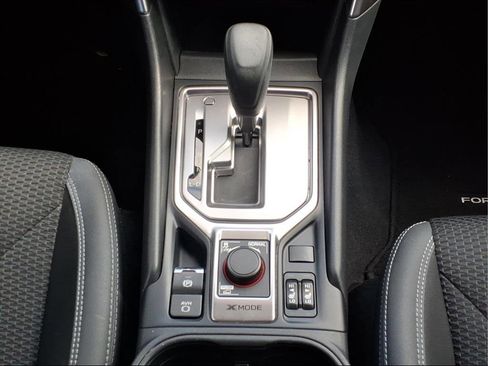 Used 2023 Subaru Forester Premium image 21