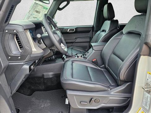 New 2026 Ford Bronco Outer Banks AWD/4WD image 4