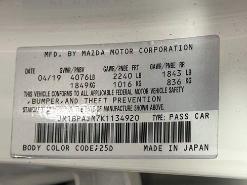 Used 2019 MAZDA MAZDA3 Hatchback FWD image 12