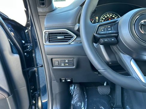 New 2025 MAZDA CX-5 Signature image 21