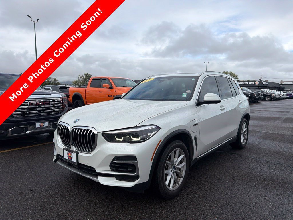 Used 2022 BMW X5 xDrive45e AWD/4WD image 3