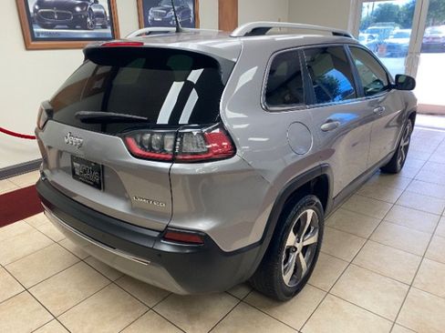 Used 2020 Jeep Cherokee Limited FWD image 6