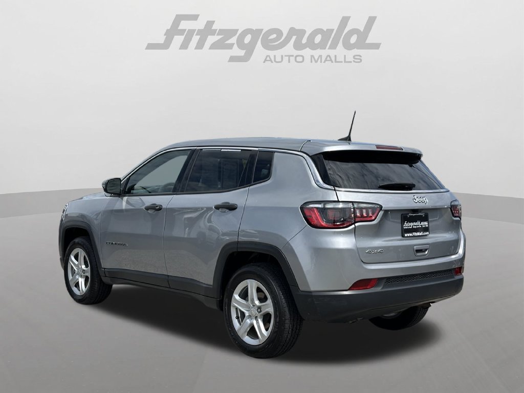 Used 2023 Jeep Compass Sport AWD/4WD image 7