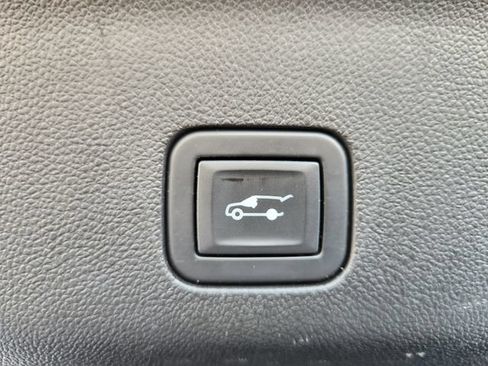Used 2021 Chevrolet Tahoe Z71 AWD/4WD image 37