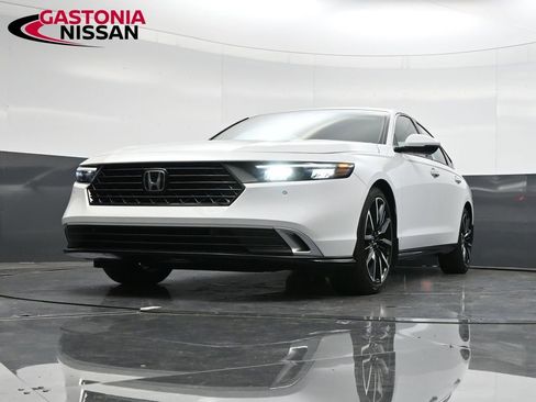 Used 2024 Honda Accord Touring image 33