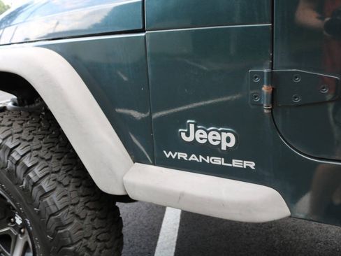 Used 2006 Jeep Wrangler X w/ Tire & Wheel Group (Ecco) AWD/4WD image 40
