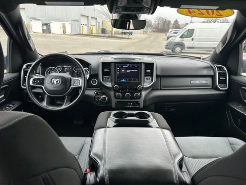 Used 2024 RAM 1500 Big Horn AWD/4WD image 33