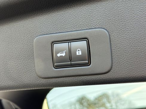 Used 2025 Nissan Murano Platinum w/ Cargo Package image 19